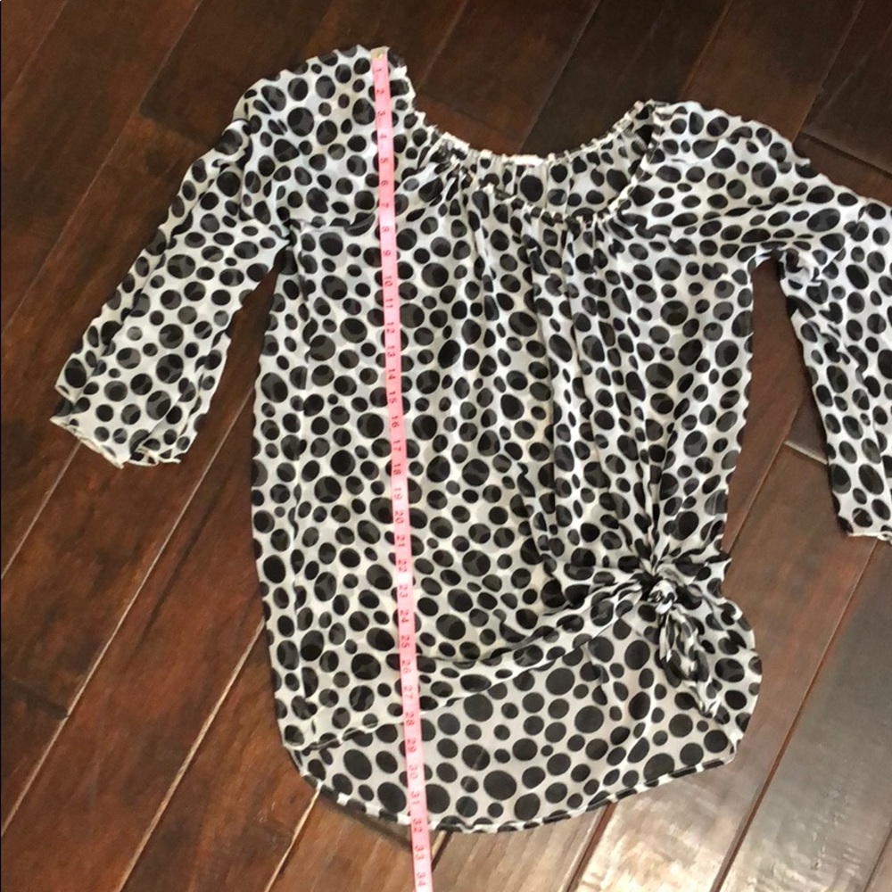 Black and white chiffon blouse ๐๐ - Picture 4 of 5